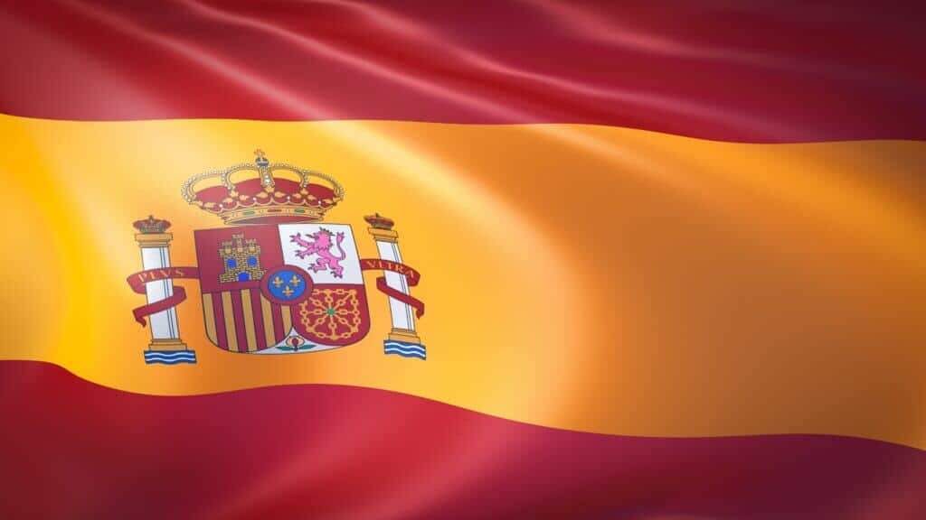 Increasing Number of Americans Flock to Spain, Spanish flag